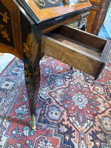 Bureau de pente con marquetería de estilo Luis XV – época Napoleón III — Buen estado
