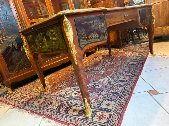 LOUIS-XV-STIL SCHREIBTISCH MIT BIBLIOTHEKSAUFSATZ UND ARBEITSKABINETT — Guter Zustand