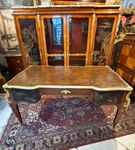 LOUIS-XV-STIL SCHREIBTISCH MIT BIBLIOTHEKSAUFSATZ UND ARBEITSKABINETT — Guter Zustand