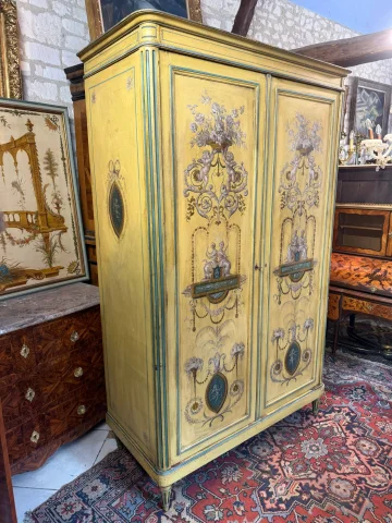 Kledingkast in Louis XVI-Stijl – Neoklassiek — Goede staat