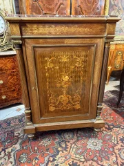 Marqueterie-Stützmöbel im Stil Louis XVI – Napoléon III