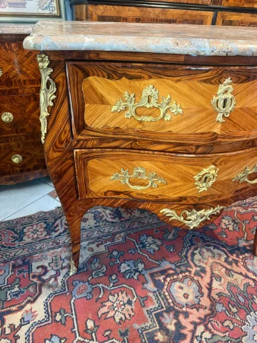 COMMODE EPOQUE LOUIS XV GESTEMPELD JACQUES BIRCKLE — Goede staat