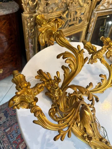 Coppia di Applique in Stile Luigi XV — Buono stato