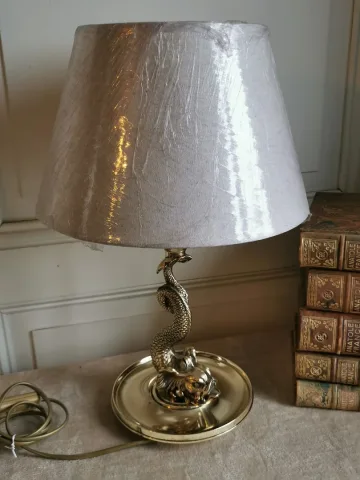 Lampe dauphin en bronze