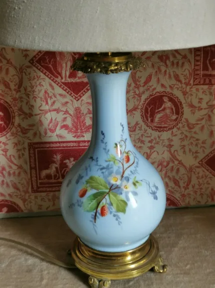 PAREJA DE LÁMPARAS DE PORCELANA LATÓN Y BRONCE