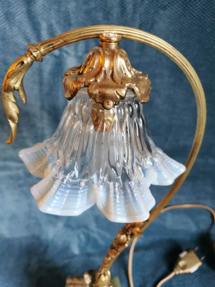 BRONZE AND ONYX LAMP