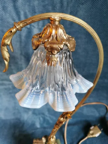 BRONZE AND ONYX LAMP