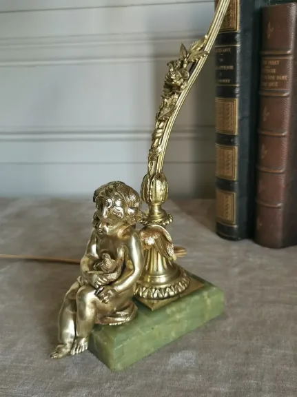 BRONZE AND ONYX LAMP