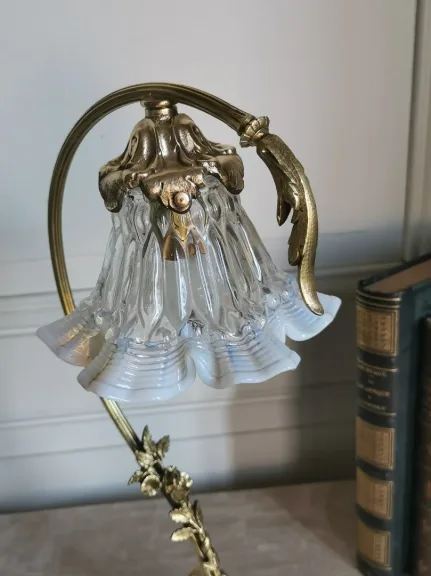 BRONZE AND ONYX LAMP