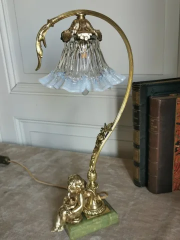 BRONZE AND ONYX LAMP