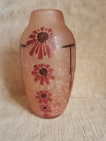 Vase en pâte de verre , décor floral signé Legras