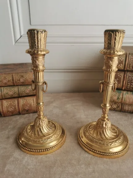 PAAR VERGOLDETE BRONZE-LEUCHTER