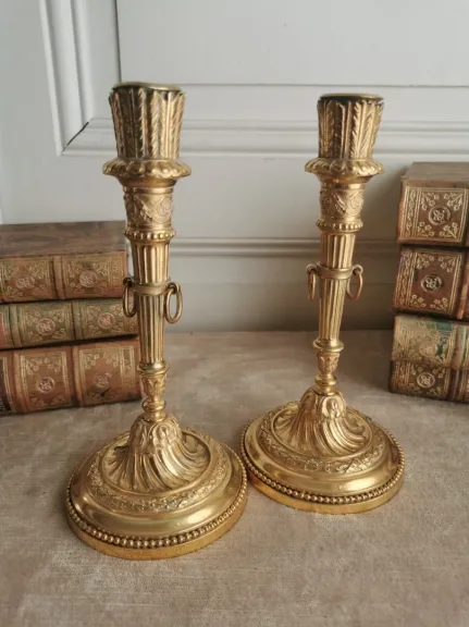 PAAR VERGOLDETE BRONZE-LEUCHTER