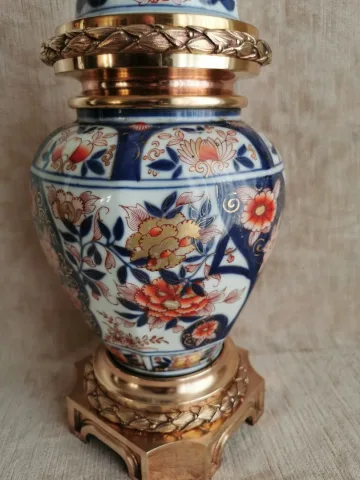 Paire de lampes porcelaine Imari monté bronze XIXème