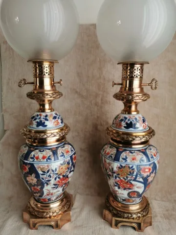 Paire de lampes porcelaine Imari monté bronze XIXème