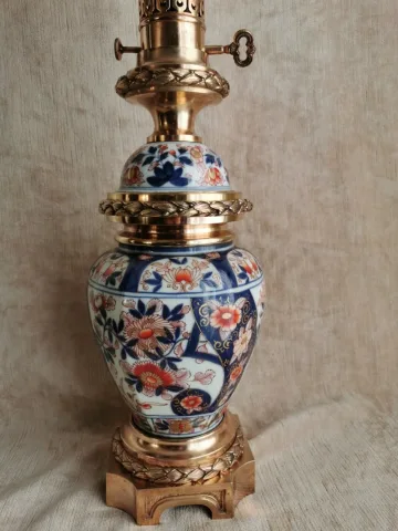 Paire de lampes porcelaine Imari monté bronze XIXème