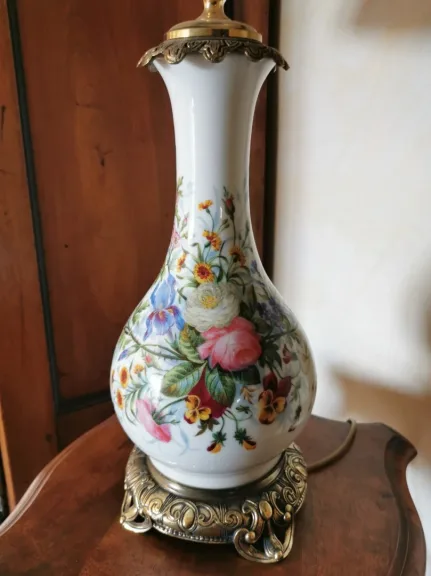 LÁMPARA DEL SIGLO XIX