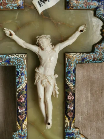 19th CENTURY CRUCIFIX