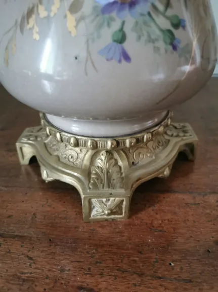 PAAR BRONZEN EN PORSELEINEN LAMPEN