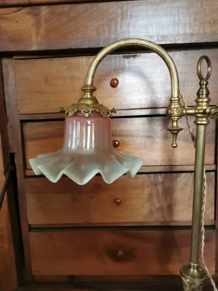 Lampe de bureau ou salon en bronze doré mat XXème