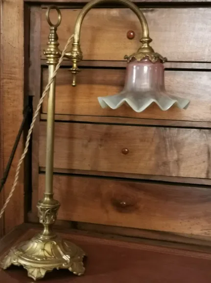 Lampe de bureau ou salon en bronze doré mat XXème