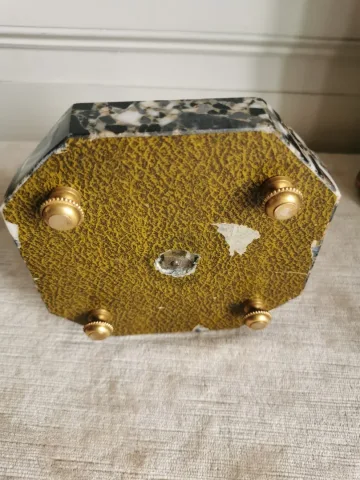 Encrier en bronze sur marbre, signé Lelièvre Octave