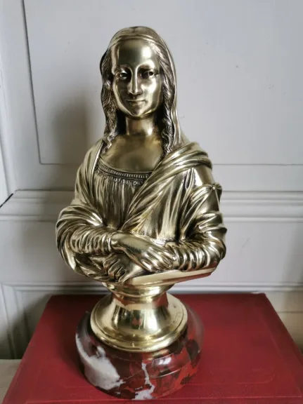 BÜSTE DER MONA LISA AUS VERGOLDETER BRONZE
