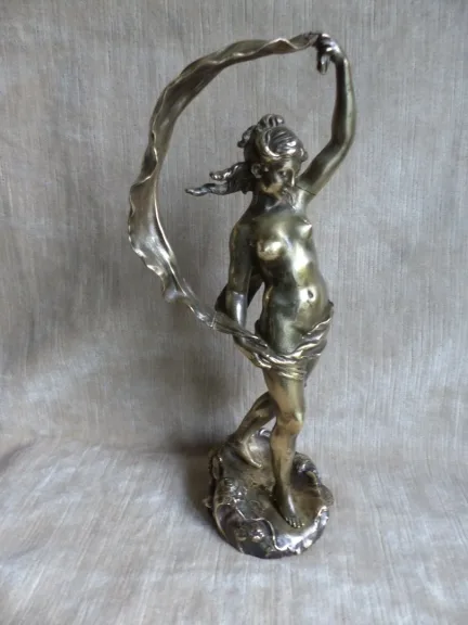 BRONZE FIGURE signed AUGUSTE MOREAU
