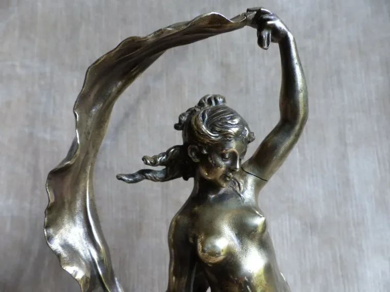 BRONZE FIGURE signed AUGUSTE MOREAU