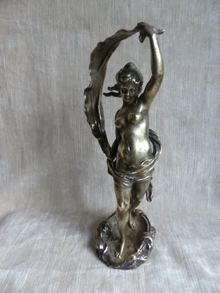 BRONZE FIGURE signed AUGUSTE MOREAU