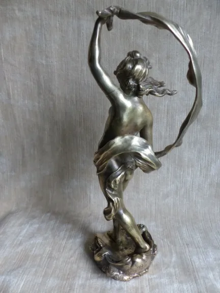 BRONZE FIGURE signed AUGUSTE MOREAU