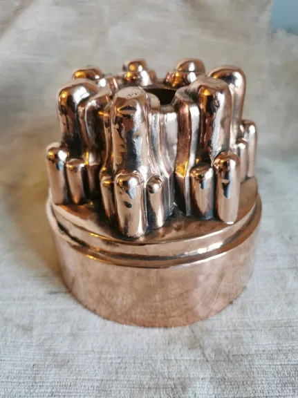 MOLDE CHARLOTTE COBRE