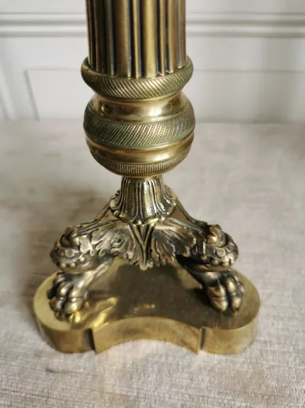 PAREJA DE CANDELEROS DE ÉPOCA DE RESTAURACIÓN FRANCESA