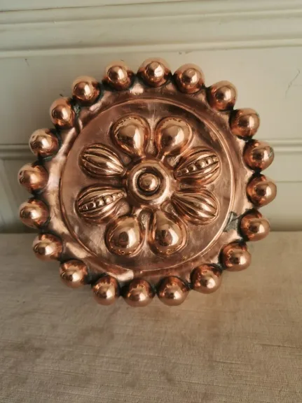 COPPER CAKE MOLD