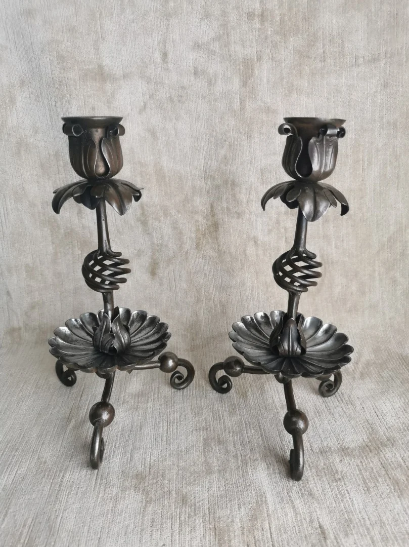 PAIR OF CANDLESTICKS
