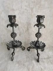 Paire de bougeoirs  en fer forgé XIXème