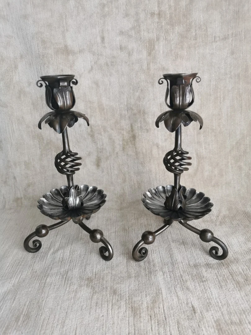PAREJA DE CANDELEROS