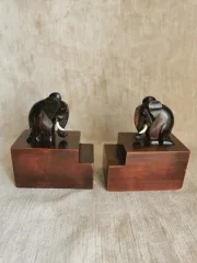 BUCHSTÜTZEN AUS DER ART-DECO-ZEIT
