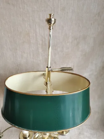 Lampe bouillotte en bronze à deux bras de lumière