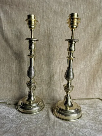 Paire de bougeoirs Louis Philippe en laiton poli