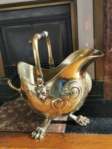 Superbe seau à charbon en cuivre jaune et bronze