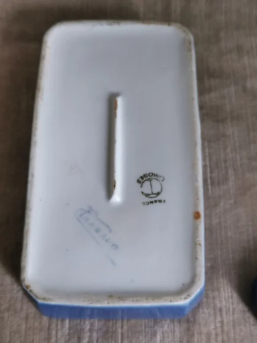 PORZELLAN-BOX