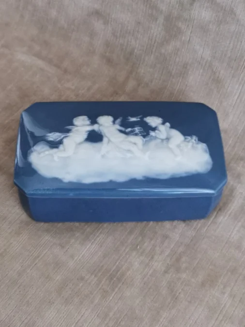 PORZELLAN-BOX
