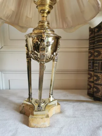 Ancienne lampe en bronze style Empire
