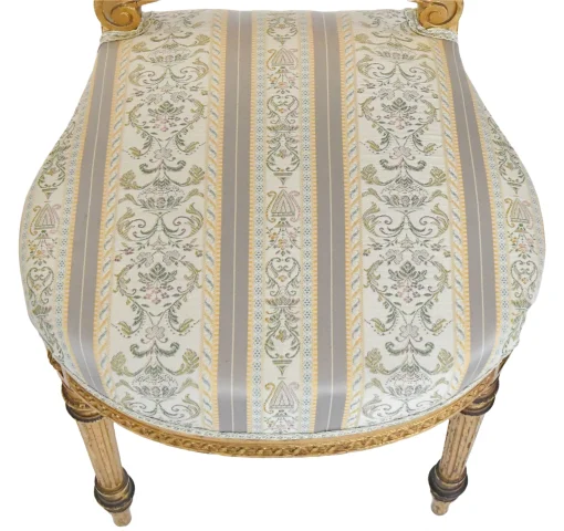 Pair of Louis XVI-style gilt wood chairs — Good condition