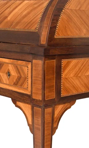 Bureau cylindre de style Louis XVI — Bon état