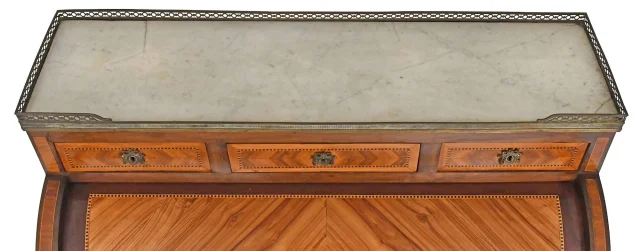 Bureau cylindre de style Louis XVI — Bon état