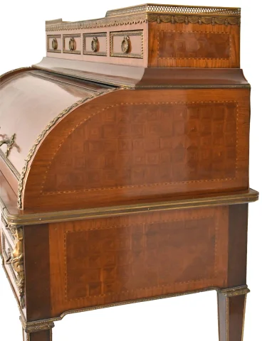 Louis XVI-style cylinder bureau in marquetry — Good condition