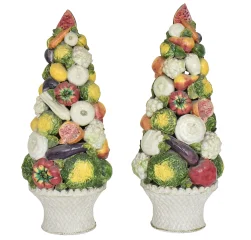 Coppia di importanti ceste di frutta e verdura in ceramica italiana