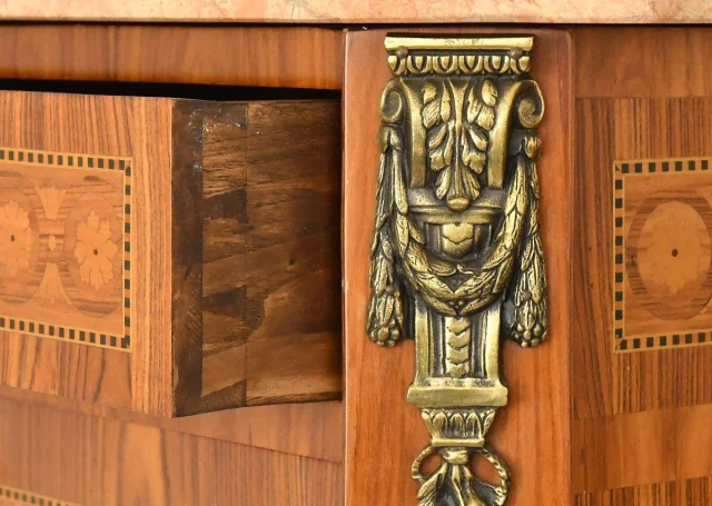 Secrétaire de style Transition en marqueterie — Bon état